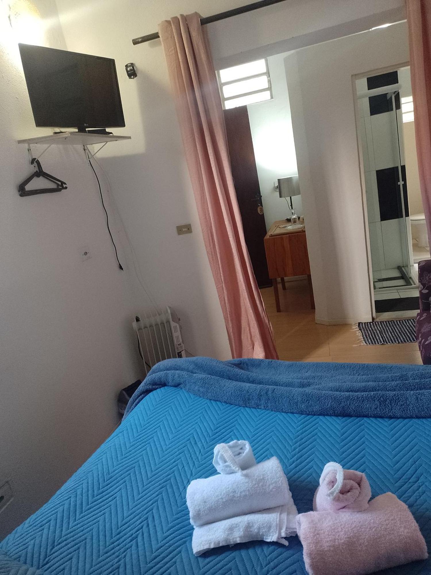 Quartos Para Hospedagem Da Casa Amarela Appartement Campos do Jordão Kamer foto
